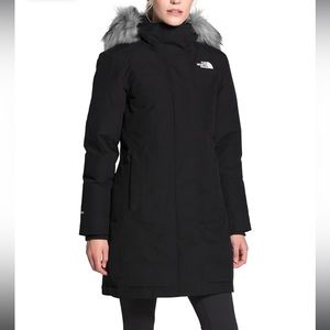 North Face Black Women’s Arctic Parka Medium